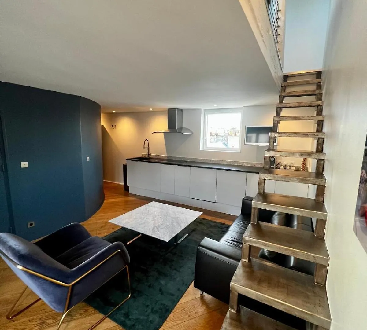 A Duplex With A Sacre Coeur'S View 0*, París Francia